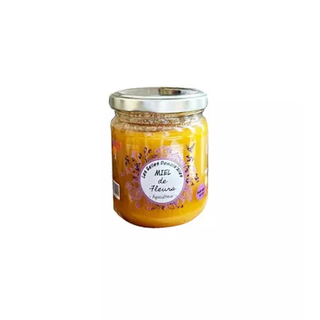 Tartine de pain frais garnie de Miel de Fleurs, illustrant une délicieuse façon de savourer ce produit artisanal