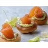 Mini Craquelins de Saint Malo servis sur une assiette, idéaux pour accompagner fromage, charcuterie et tartinades