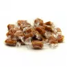 Bouchée d'un caramel tendre à la fleur de sel de Guérande