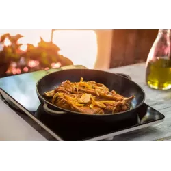 Tripes au Cidre servies avec baguette - Plat authentique de la gastronomie normande