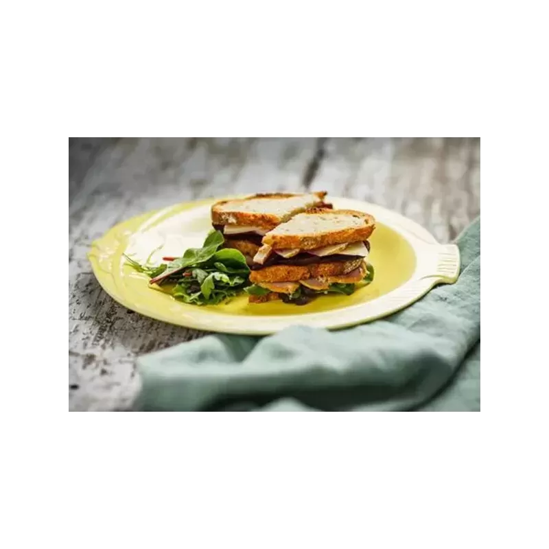 Ventrèche Thon Germon ajoutée à une salade fraîche