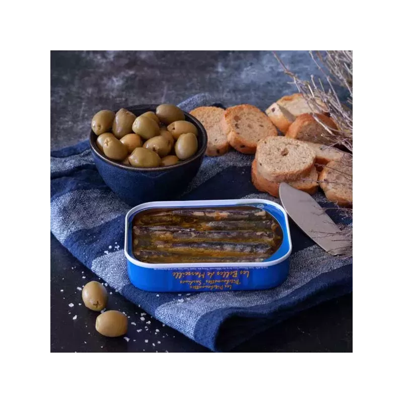 Terrine de Campagne à la Bière du Nord 90g servie avec des tranches de pain, idéale pour un apéritif